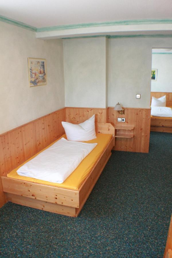 Hotel Rebstock Rust Habitación foto